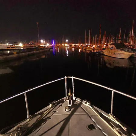 Moonlight Lady, Our Secret On The Med! Botel *